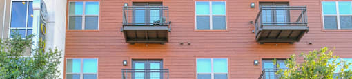 exterior uptown dallas apartments