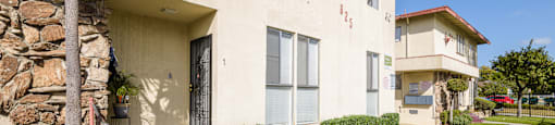 Pet-Friendly Apartments in Inglewood