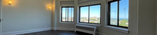 Gorgeous Views From the Living Room at 1033 W Loyola, Illinois