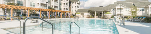 the pool at the preserve at ballantyne commons apartments