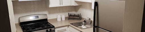 Fully Appliance Kitchen at Stratton Hill Park Apartments in Worcester, MA.