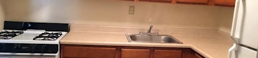 Kitchen at Oakmound Apartments in Clarksburg, WV