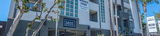 Exterior of 3855