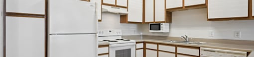 Kitchen appliances at Fallbrook Ranch in Houston TX