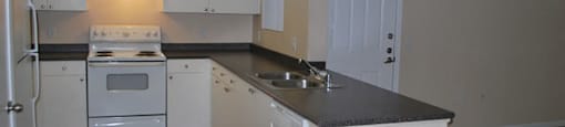 kitchen at Bristol Apartment Homes in Dixon, CA