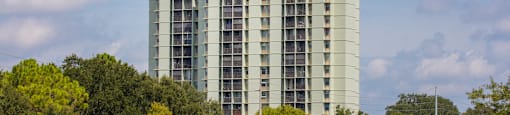 Episcopal Catholic Apartments in Winter Park, FL long shot of exterior