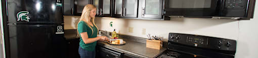 East Lansing Apartments Near Michigan State University | River Park Apartments