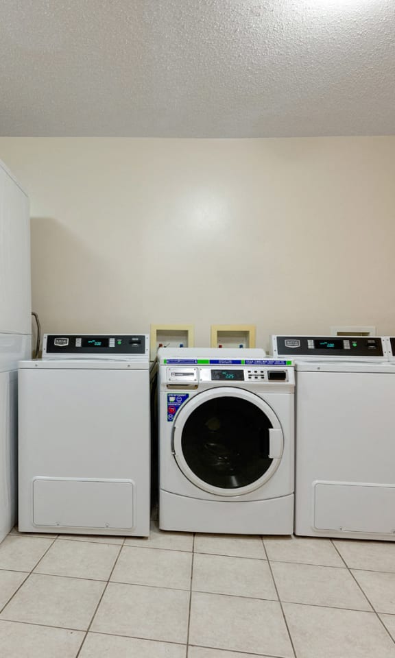 Willow Pond Apartments in Burnsville, MN Laundry Room
