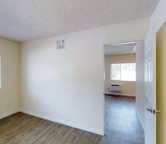 20830 Vintage Apartments bedroom