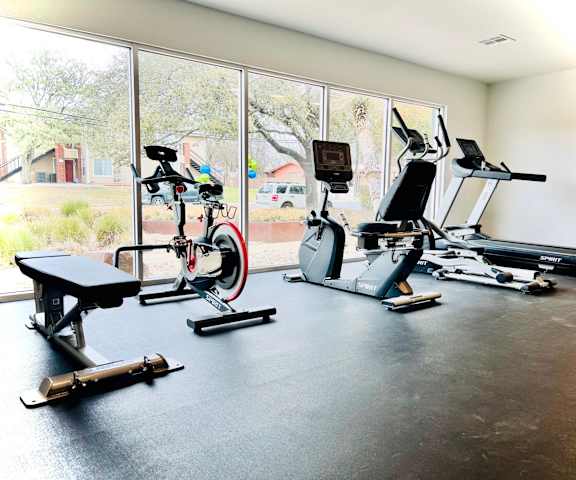 Modern Austin Gym Apartment 
