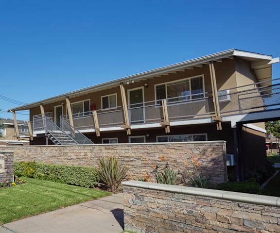 Towne Centre at Orange Apartment Homes in California near Anaheim featuring one bedroom, two bedroom and three bedroom apartments.