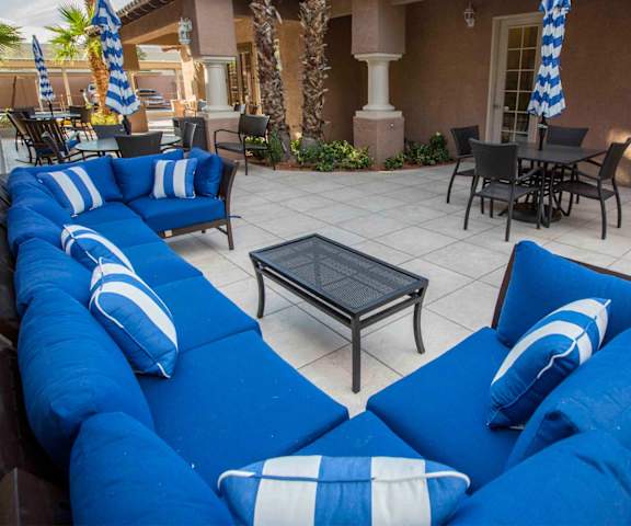 outdoor social area 