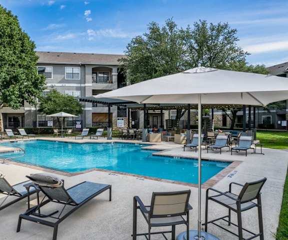 Pool area at Park Creek Apartments in Ft. Worth, TX