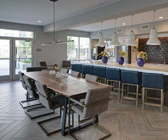 Free Wifi In Resident Lounge at Marq on Main, Lisle, IL, 60532