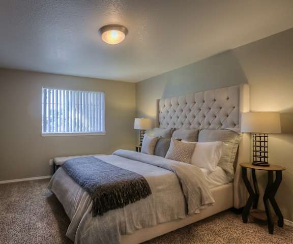 Bedroom at Fieldstone Apartments, Fairview, OR, 97024