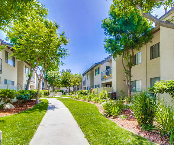 Harbor Cliff Apartments Walkway