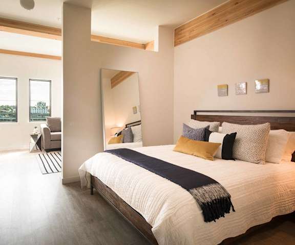 38 Davis Residential Bedroom