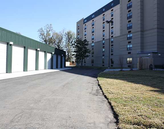 Garden Oaks Tower Apartments New Orleans, LA