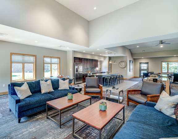 clubhouse interior seating and decor at fountain glen apartments in lincoln nebraska