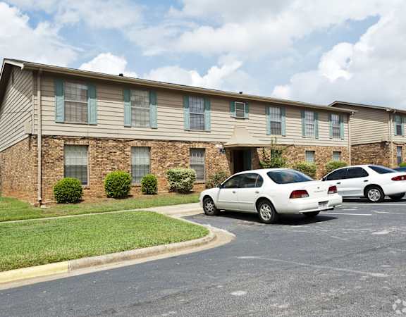 this is a photo of the leasing office at church pointe apartments in dallas, tx