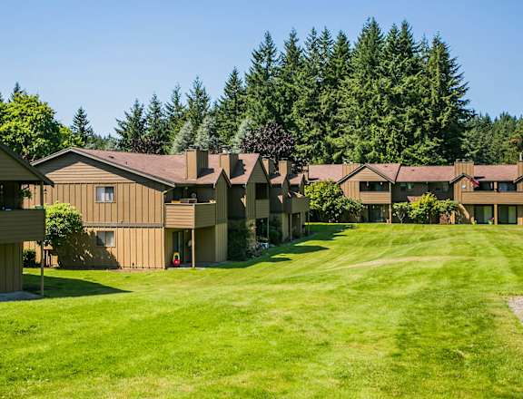 Extensively Landscaped Lawns and Courtyards at Mariner's Glen in Port Orchard