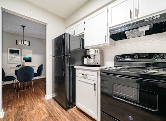 Modern Kitchen at Mountain Place Apartments, Georgia