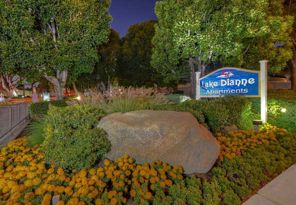 Sign board  at LAKE DIANNE, Santa Ana, CA, 92705