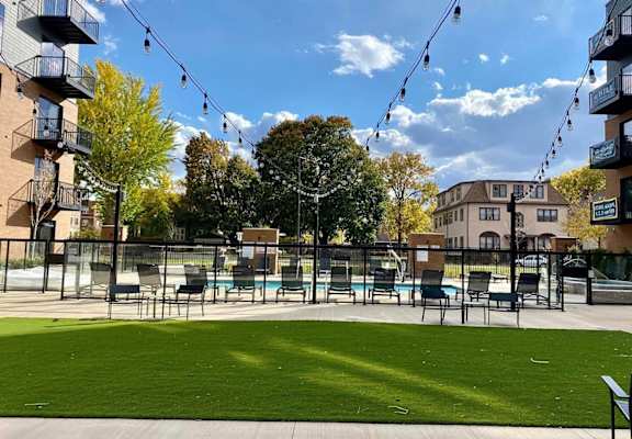 courtyard outdoor green space at The Hill Apartments, Saint Paul, 55102