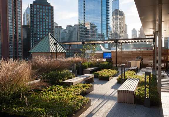 Chicago Luxury Apartments in Streeterville