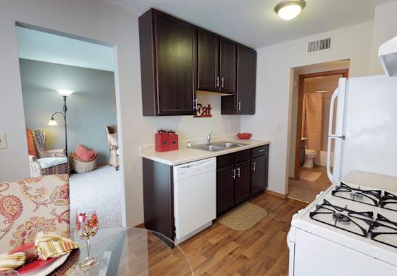 Rochester MN apartments with large kitchens