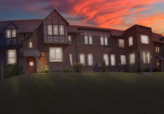 dusk manipulation at Cincinnati Premier Living*, Ohio