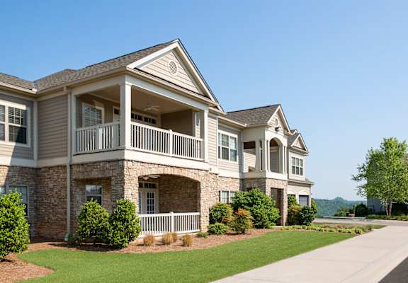 greystone summit knoxville exterior