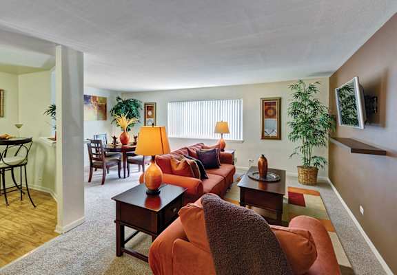 living room at Harbor Lakes Apartments