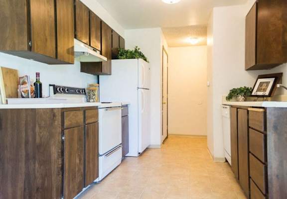 Sage Creek Apartments_Kennewick WA_Apartment Kitchen