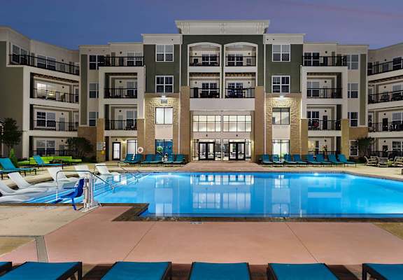 Glimmering Pool at Mosaic at Levis Commons, Perrysburg