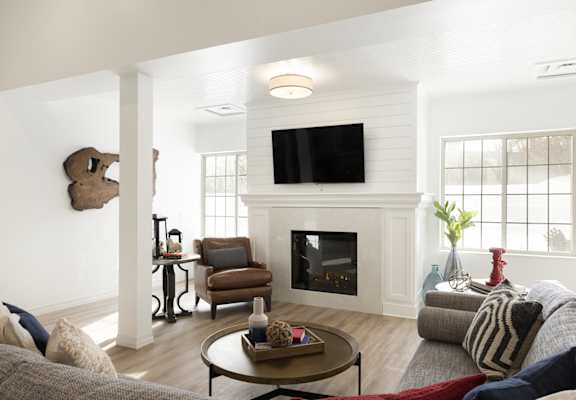 Indoor Common Area at Waterstone Place, Minnetonka