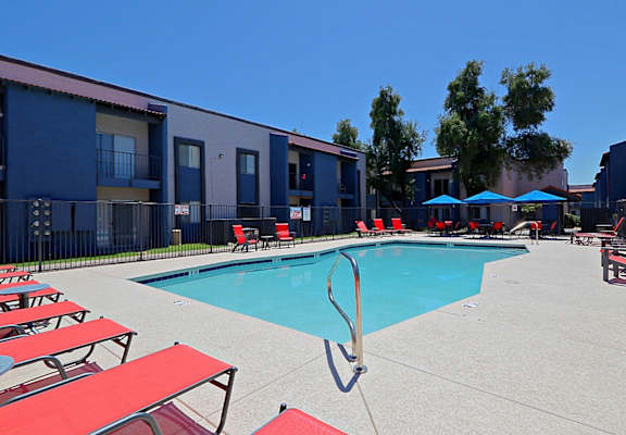 Patio at Summers Point Apartments, Glendale