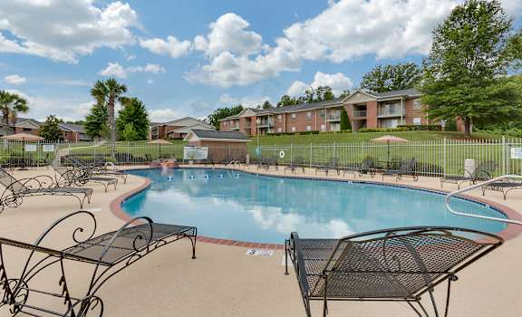 Mountain View Apartment Homes, Tuscaloosa, AL, Resort Style Pool