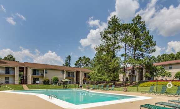 High Country Apartments pool Tuscaloosa, AL