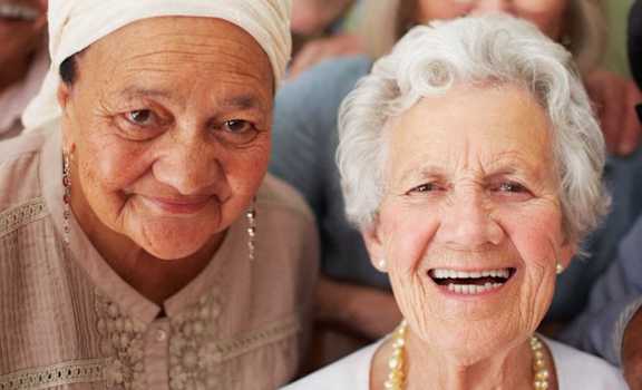 Villa San Carlos apartments in Port Charlotte, FL friendly community