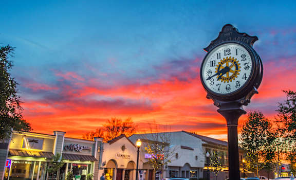 Neighborhood Features near Newhall Crossings in Santa Clarita, CA