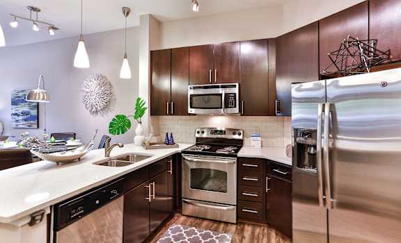 Fully-Equipped Kitchen at Elizabeth Square Apartments in Charlotte, NC 
