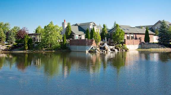 Exterior at Aspen Lakes Estates