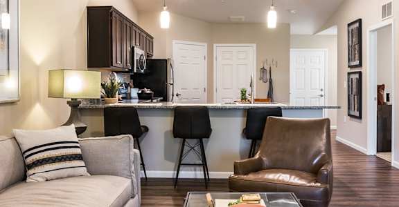 Cincinnati Ohio Apartment Rentals Redwood Living Redwood Cincinnati Pippin Road Flash Gallery Living