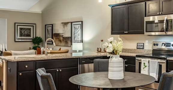 Obetz Ohio Apartment Rentals Redwood Living Redwood Obetz Flash Gallery Kitchen