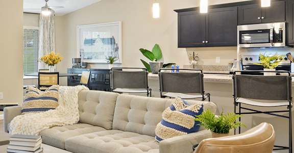 Kent Ohio Apartment Rentals  Redwood Kent Tallmadge Road Flash Gallery Living