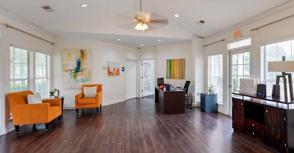 Leasing Office with large windows at Southaven Pointe Apartments, Southaven, MS 38671