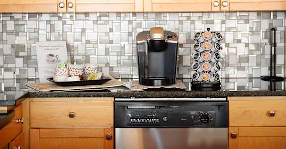 Stainless Steel Appliances at Hearthstone Apartments and Townhomes, Apple Valley, MN