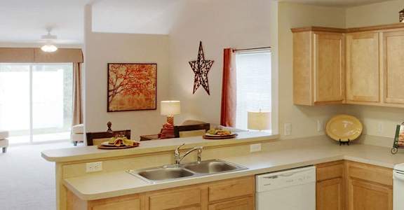 Fort Wayne Indiana Apartment Rentals Redwood Living Redwood Fort Wayne Kinzie Court Flash Gallery Kitchen