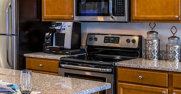 Greer South Carolina Apartment Rentals Redwood Living Redwood Greer Everhope Avenue Flash Gallery Kitchen